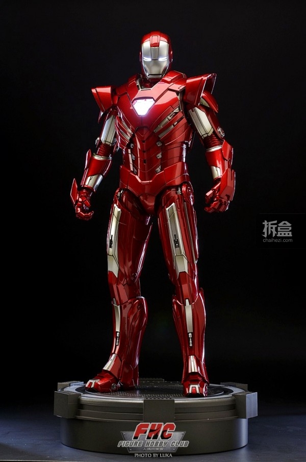 hottoys16钢铁侠mk33银色百夫长luca实拍