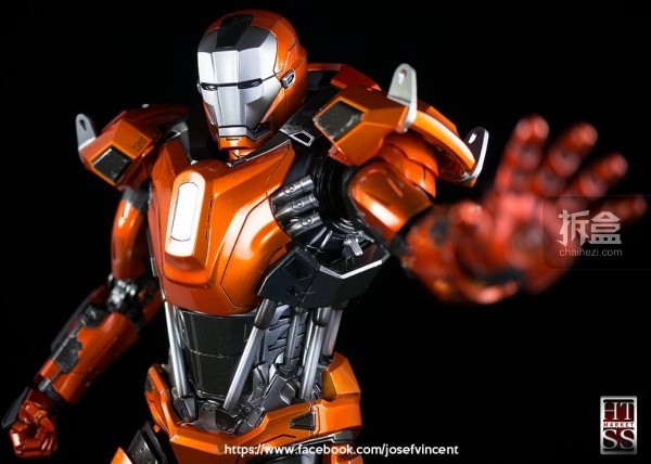 hottoys新加坡会场钢铁侠mark36抢先开箱图